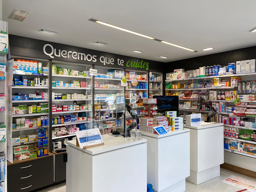 Farmacia Adrián Acuña en Bueu