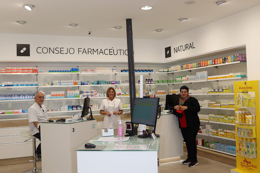 ⚕ Farmacia Plaza Vico 365 días