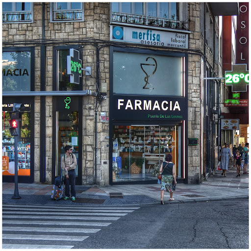 Farmacia Puente de los Leones (Lda. María Liñán)