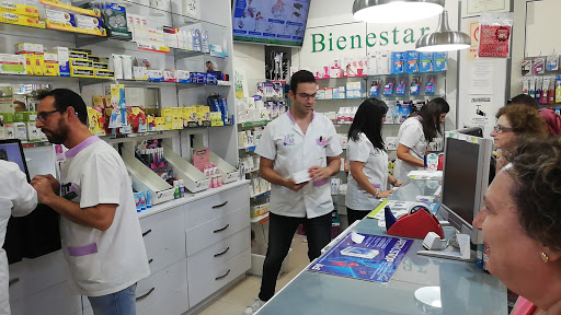 Farmacia San Jose, Lda Mª Angeles Villafranca