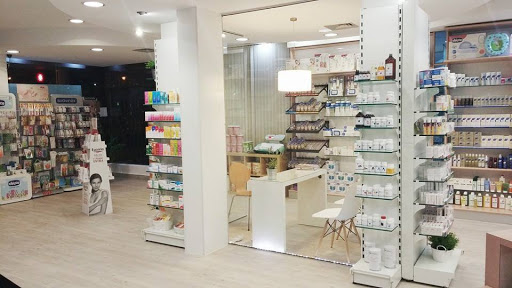 Farmacia Viñuelas 13, Lda. Mª Victoria Sánchez González